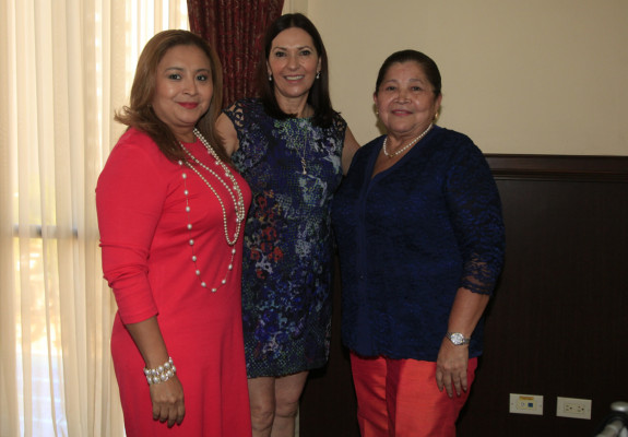 Alejandro Camarena y Adriano Yuja son bautizados