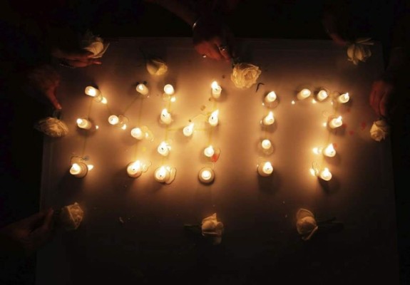 Localizan los cuerpos de 181 muertos del vuelo MH17 de Malaysia Airlines