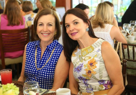 Fiesta de cumpleaños para Cynthia Nasser