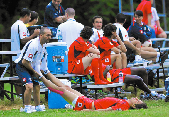 Ricardo La Volpe arremete contra Honduras
