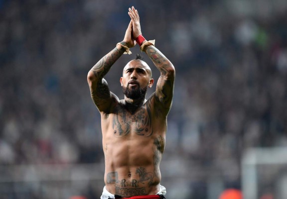 Vidal deja concentración del Bayern entre rumores de fichaje por el Barça