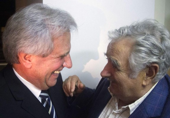 Tabaré Vázquez, desafiado por legalizar la marihuana