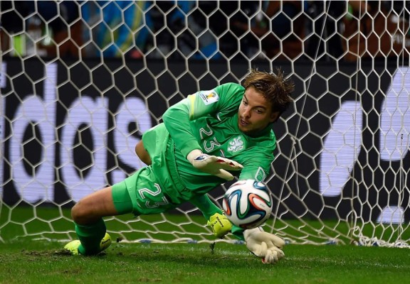 Portero holandés Tim Krul revela secreto en la tanda de penales