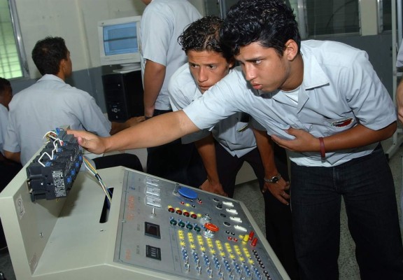 Abren convocatoria para estudiar maestrías en el exterior