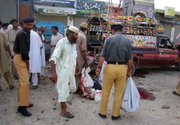 Ataque suicida mata al menos a 18 en noroeste de Pakistán