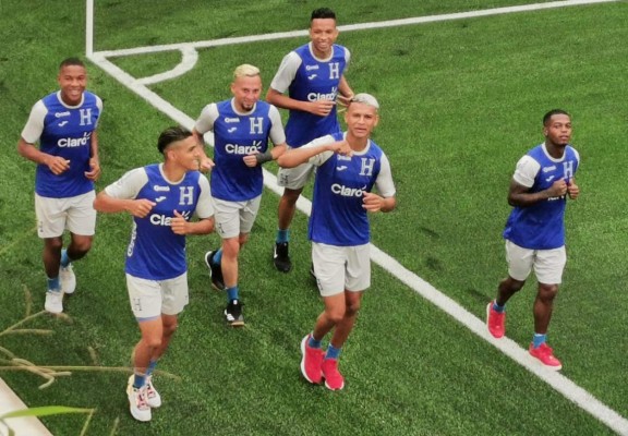 Selección de Honduras entrena completa de cara al amistoso frente a Nicaragua