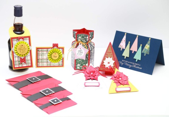 Personalice sus tarjetas y cajitas de regalos