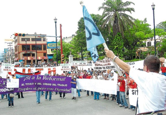 Pacíficas protestas en paro cívico nacional