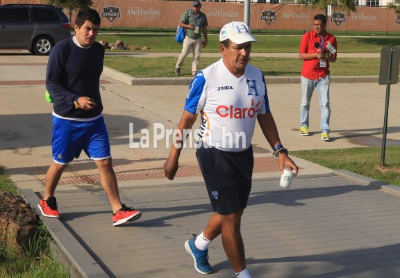 Hijo de Pinto acompaña a la Selección y se convierte en un ayudante más