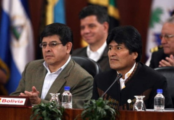 Cumbre del ALBA respalda a presidente boliviano Evo Morales