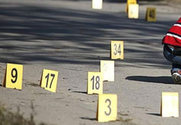 Ama de casa y cobrador de buses mueren en una balacera en glorieta