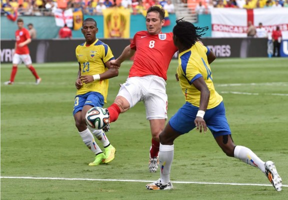 Inglaterra y Ecuador empataron en amistoso premundialista