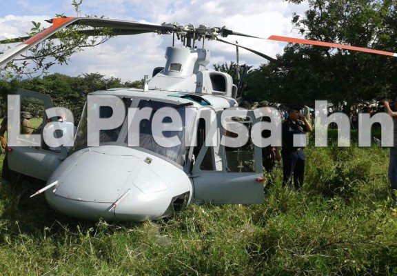 Helicóptero de la FAH se accidenta en exhibición de paracaidismo