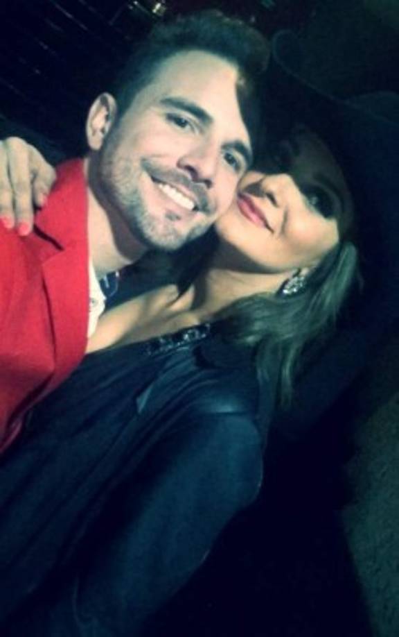 Jas Devael junto a Marians Seoane que también fue de las consentidas de Juan Gabriel.