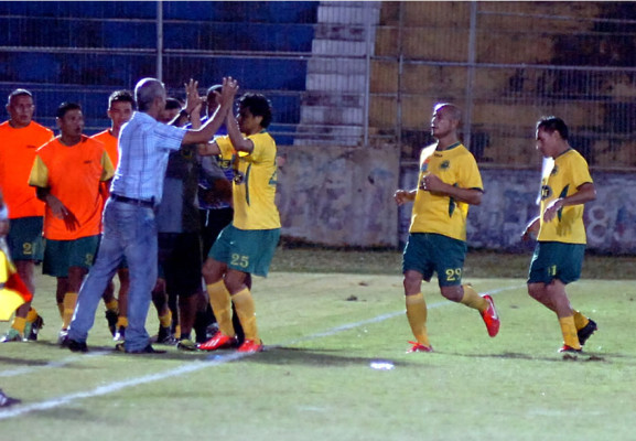 Parrillas One le robó la alegría al Victoria