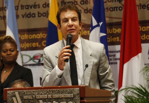 Salvador Nasralla asegura que el Faper es un partido de maletín