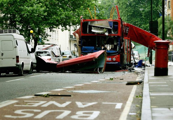 Londres conmemora el 10 aniversario de atentados del 7J