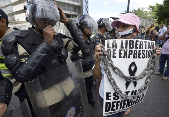 'Sin papel no hay periódico”