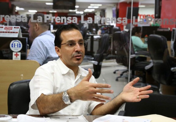 'Hay suficientes dólares para atender la demanda”: Cerrato