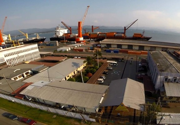 Puerto Cortés es la mejor opción para cargar contenedores dice OPC