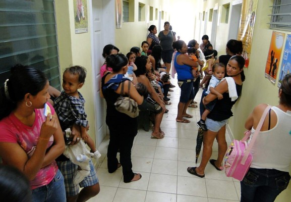 Donan medicina al Materno Infantil