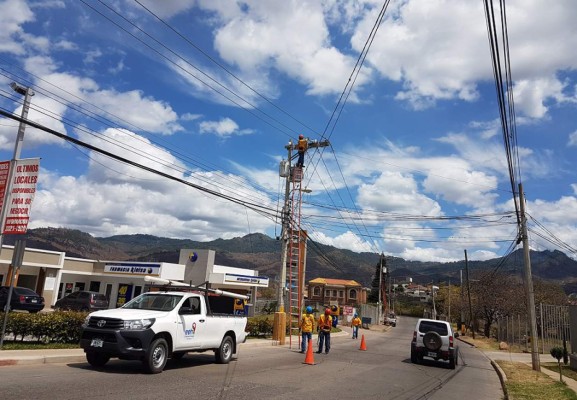 Para realizar sus labores contractuales EEH también ha generado más de 3000 fuentes de trabajo entre directos e indirectos en toda Honduras.