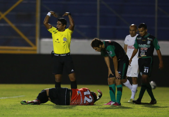 Un doblete de Roger Rojas lidera al Olimpia