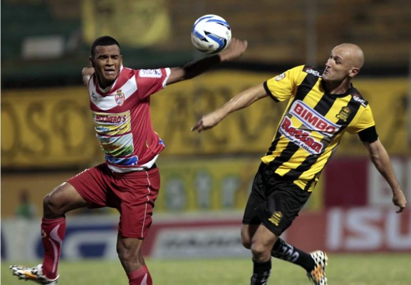 Real España empató con Real Sociedad y dejó ir otra vez la cima