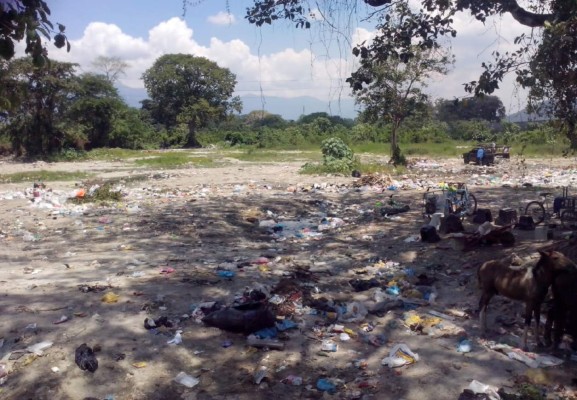 Contaminación por predios usados como basureros en San Pedro Sula