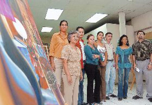 Expertos con el pincel y el lienzo