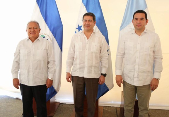 Unión Aduanera: Presidentes del Triángulo Norte se reúnen en Corinto