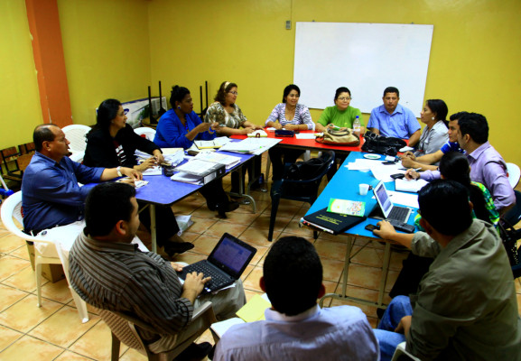 Mañana convocan a docentes para concurso de plazas en Cortés