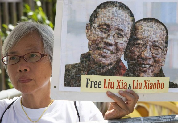 Critican 'crueldad' de Gobierno chino en muerte de nobel de la paz