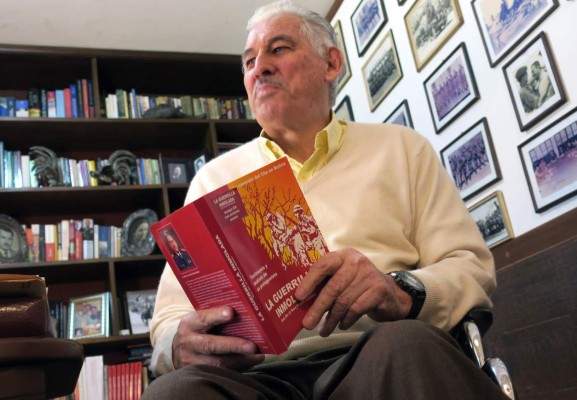 'Al Che Guevara lo mandaron a morir a Bolivia', afirma militar que lo capturó