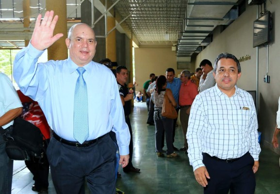 Deniegan peticiones hechas por defensa de Sunseri y tres imputados más