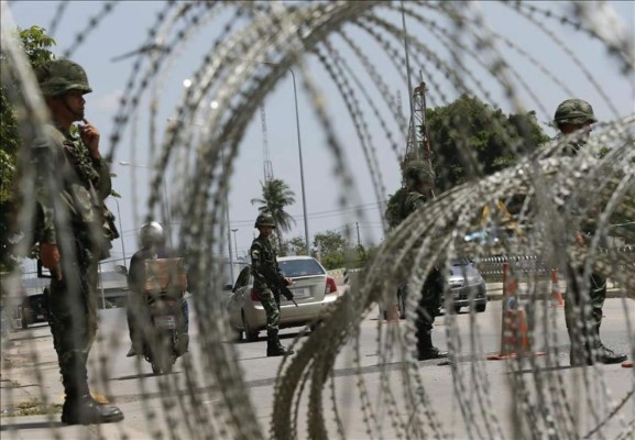 Ejército suspende la Constitución en Tailandia tras golpe de Estado