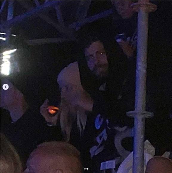 LA FOTO: Captan a Gerard Piqué con una rubia desconocida en una fiesta en Estocolmo