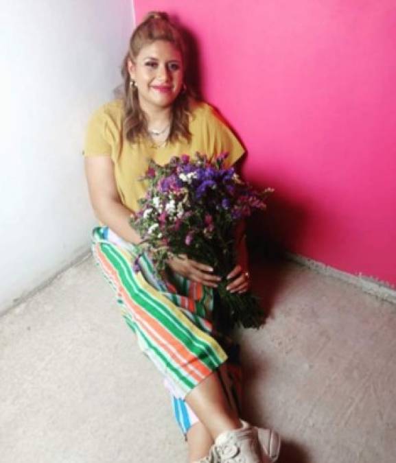 Aunque algo está muy claro, de ninguna forma, la subida de peso de Marcela opaca el talento y carisma de la cantante mexicana, quien ya ha lanzado seis discos musicales.