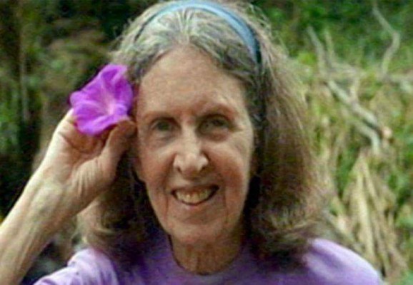 Encuentran muerta a escritora extranjera en Copán