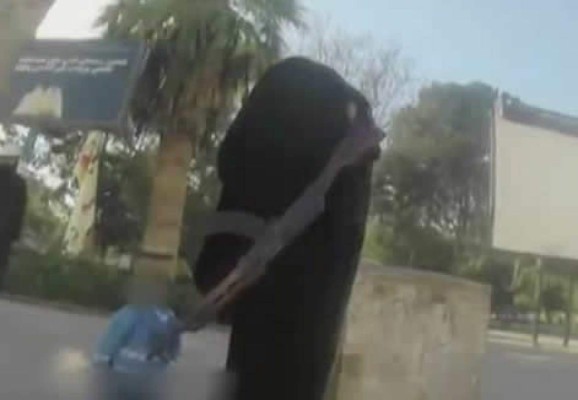 Mujer graba terror que se vive en Siria