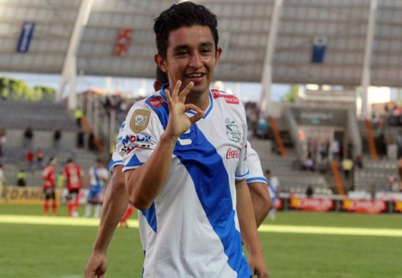 Arrestan a futbolista mexicano al salir de entrenamientos de su club