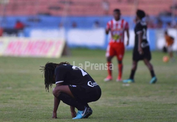 El Honduras Progreso empata frente al Vida y se complica en el descenso