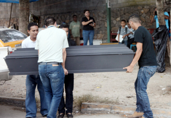 Partido de fútbol termina en tragedia en Cofradía