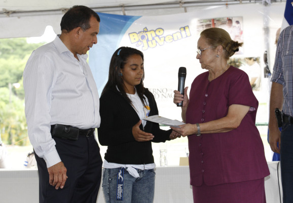 Por desavenencias fue separada directora del Praf