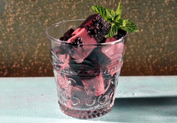 Prepare una rica gelatina de mora