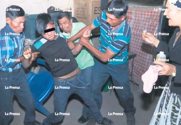 Honduras: Alarmados por extraño padecimiento de jóvenes en Guajiquiro