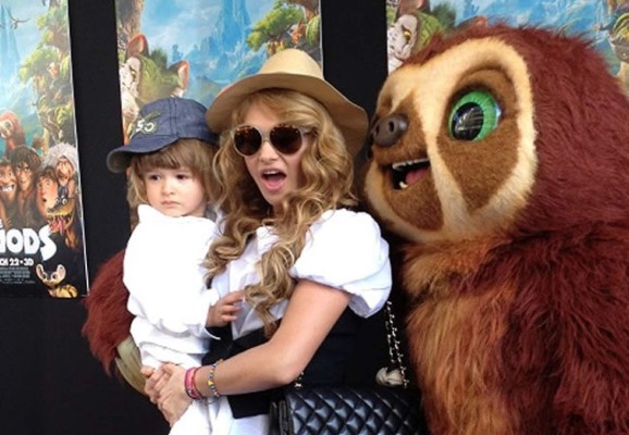 Paulina Rubio: 'Mi hijo es el motor que mueve mi vida'
