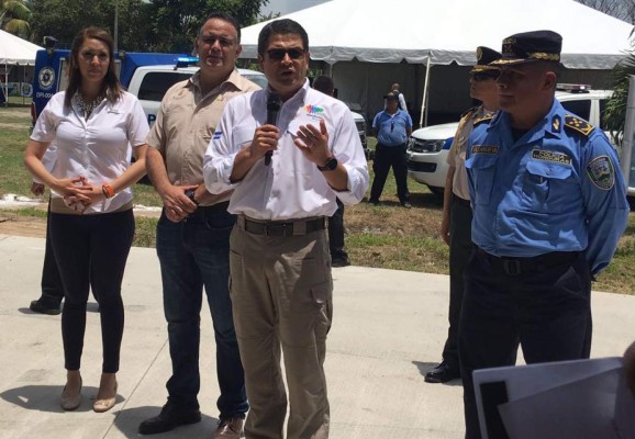 Honduras entrega a El Salvador propuesta contra las maras y pandillas