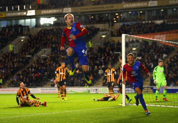 Hull City sufre primera derrota en casa y Stoke City logra un triunfo