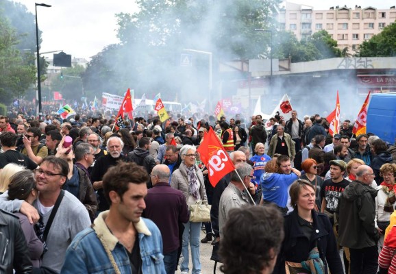 Siguen huelgas en Francia pero baja riesgo de caos para la Eurocopa